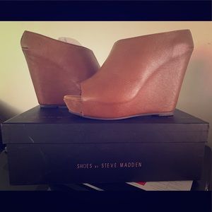 Steve Madden wedges